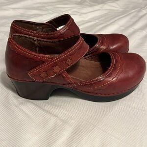 Dansko Harlow Scalloped Brown Leather Mary Jane 39